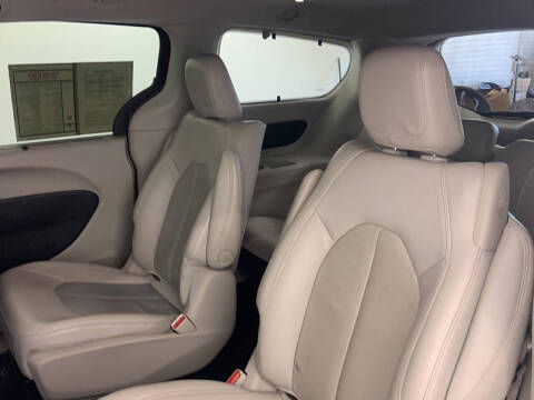 2021 Chrysler Pacifica Hybrid Touring L