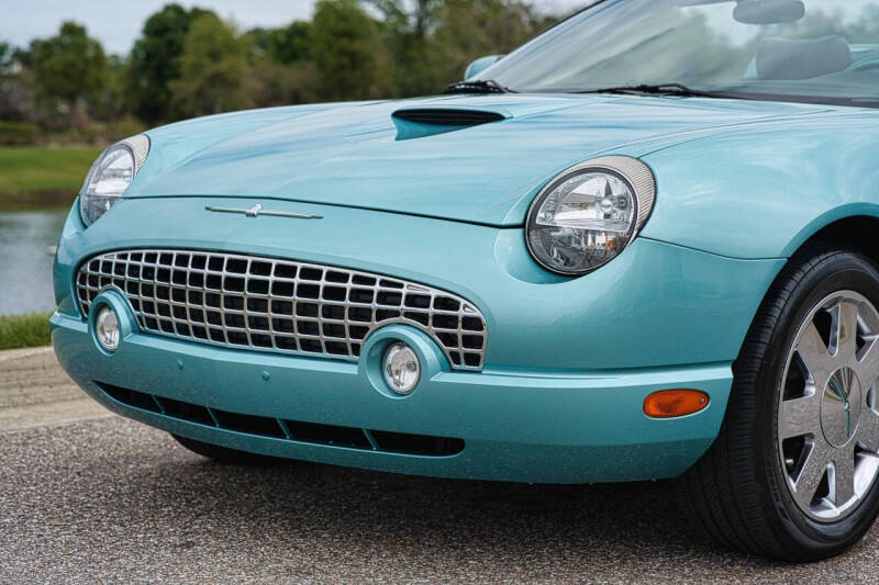 2002 Ford Thunderbird Deluxe