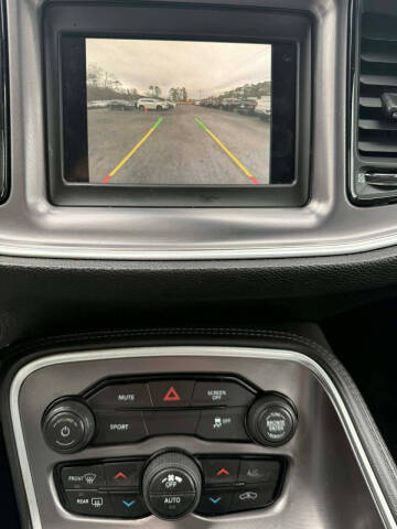 2020 Dodge Challenger SXT