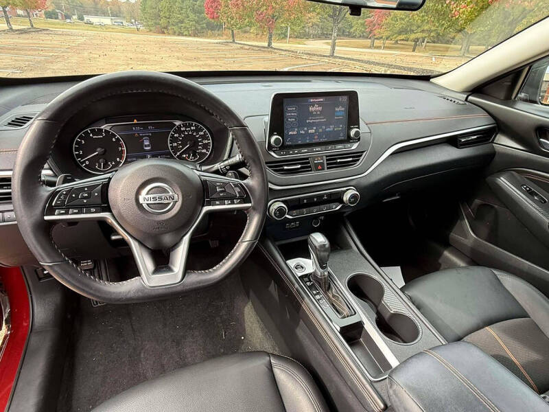 2021 Nissan Altima 2.5 SR
