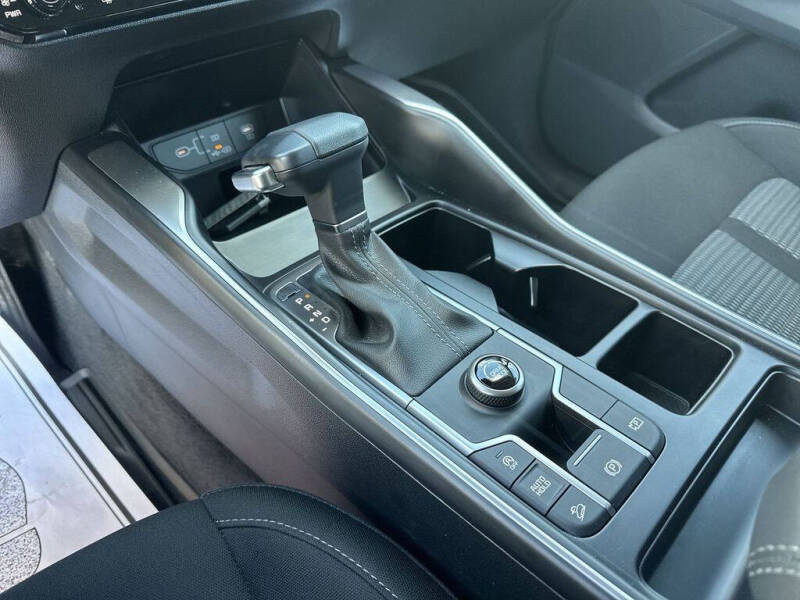 2025 Kia Sorento LX