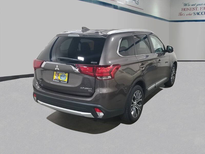 2017 Mitsubishi Outlander SEL