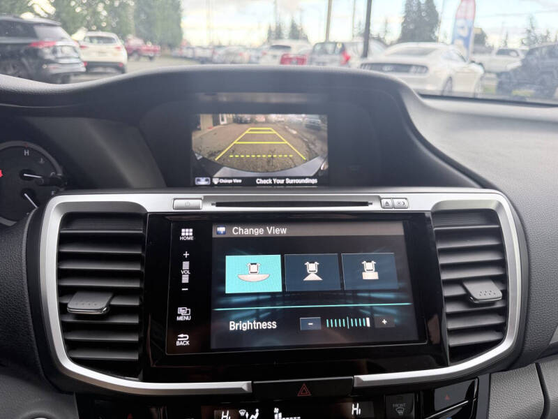 2017 Honda Accord EX-L w/Navi w/Honda Sensing