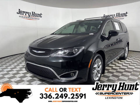 2017 Chrysler Pacifica for sale at Jerry Hunt Supercenter in Lexington NC