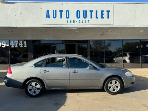 2007 Chevrolet Impala for sale at Auto Outlet in Des Moines IA