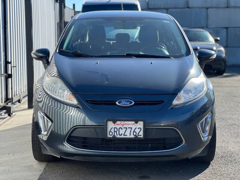 2011 Ford Fiesta SES