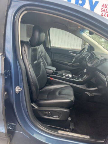 2019 Ford Edge Titanium