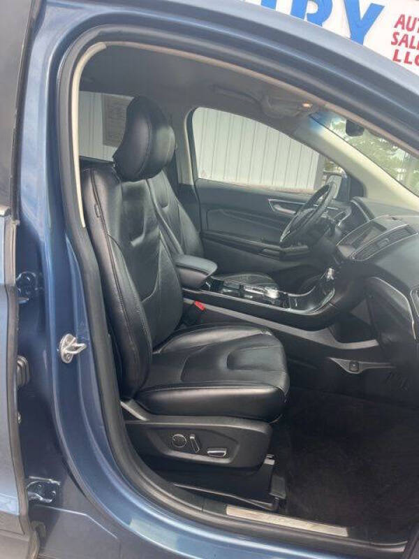 2019 Ford Edge Titanium