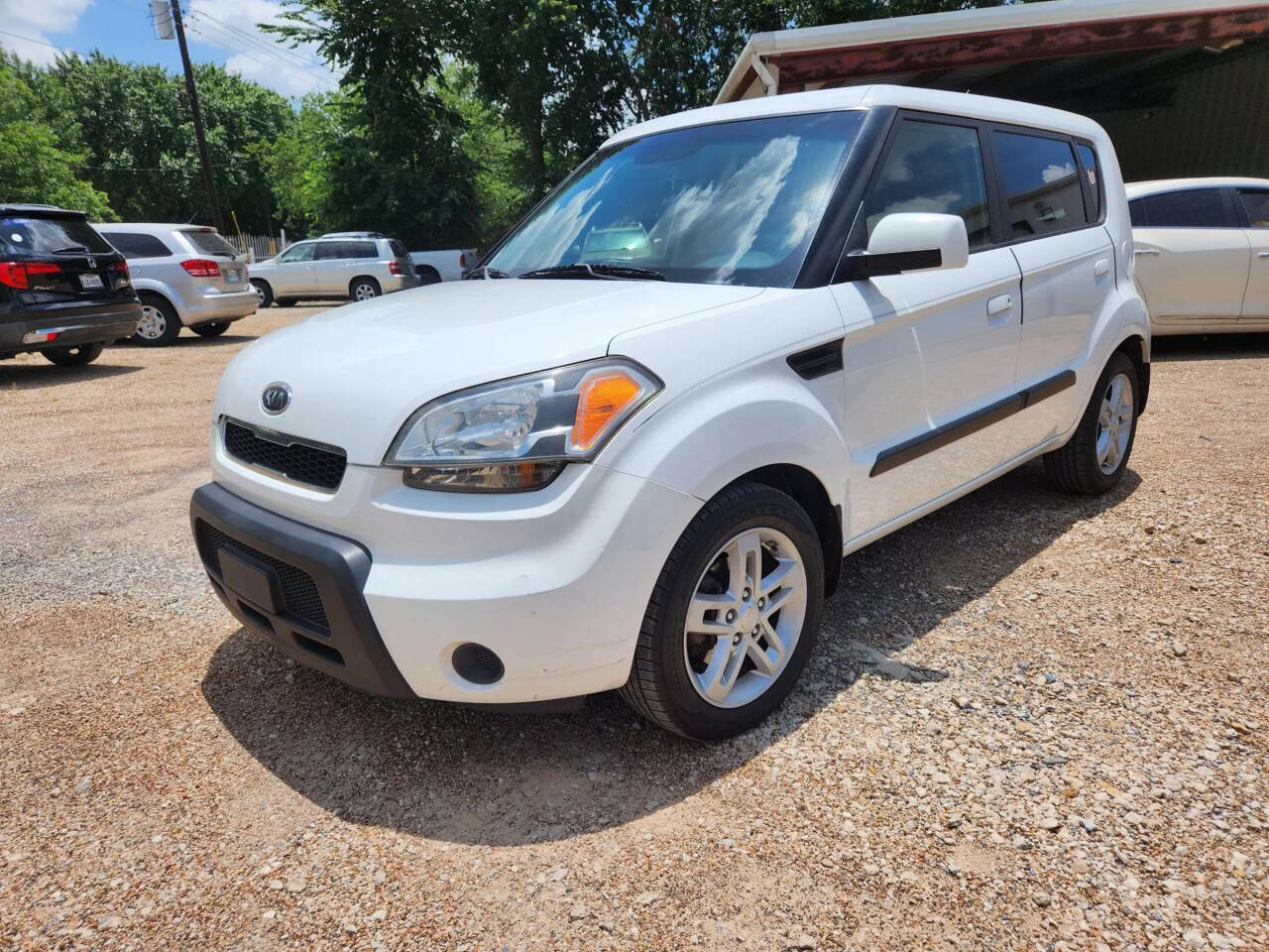 2010 Kia Soul for sale at AUTHE VENTURES AUTO in Red Oak, TX