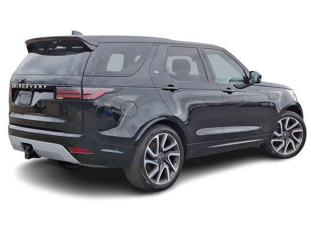 2025 Land Rover Discovery P360 Metropolitan