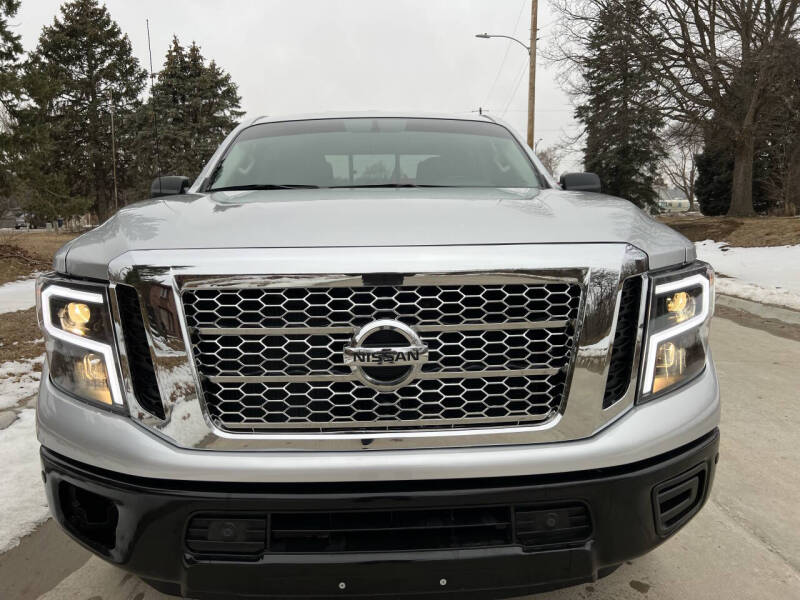 2017 Nissan Titan XD S