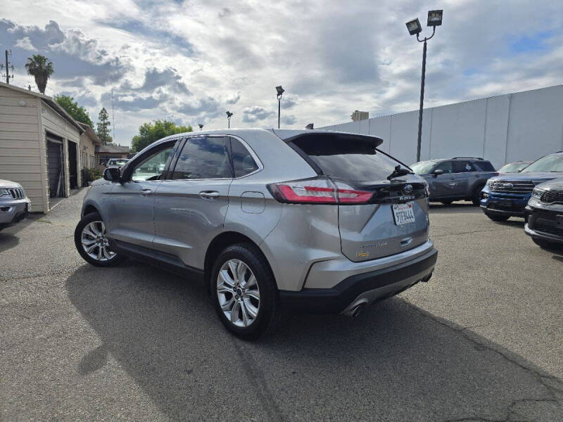 2022 Ford Edge Titanium
