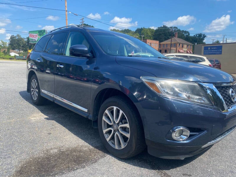 2014 Nissan Pathfinder S