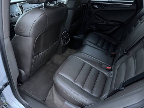 2017 Porsche Macan GTS