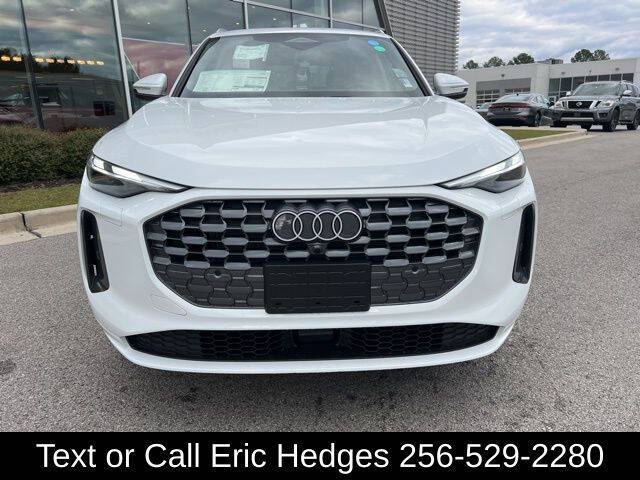 2025 Audi Q5 quattro Premium TFSI