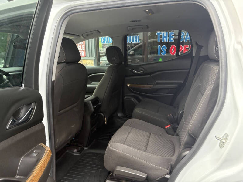 2018 GMC Acadia SLE-2