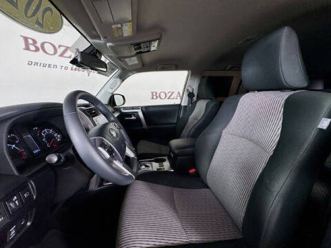 2022 Toyota 4Runner SR5