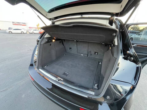 2016 Audi Q5 2.0T quattro Premium Plus