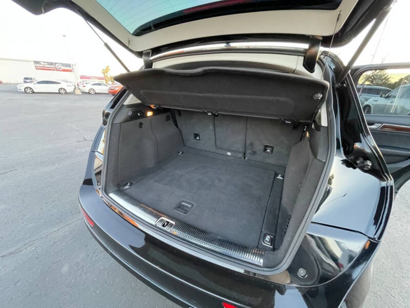 2016 Audi Q5 2.0T quattro Premium Plus