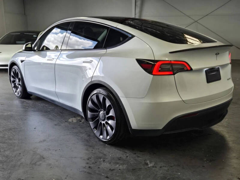 2023 Tesla Model Y Performance