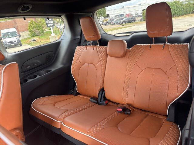 2026 Chrysler Pacifica Pinnacle