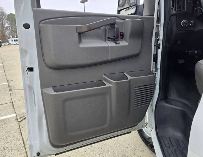 2022 Chevrolet Express 3500