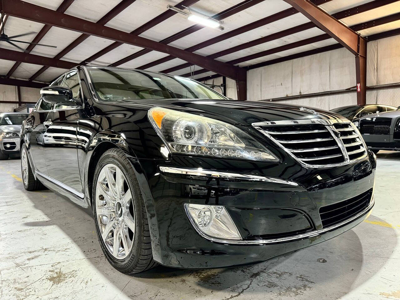 2011 Hyundai Equus for sale at Carnival Car Company in Victoria, TX