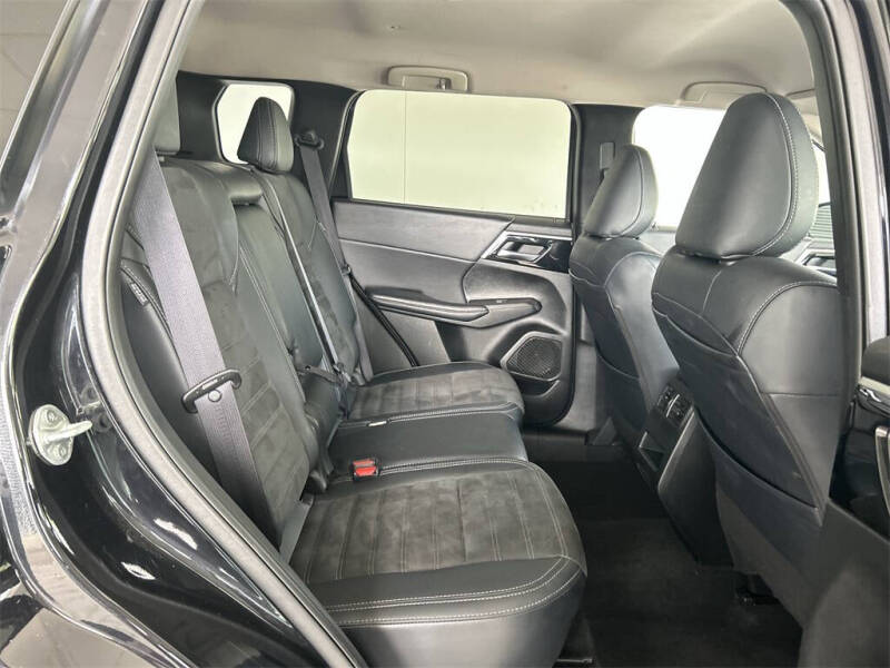 2024 Mitsubishi Outlander SE Black Edition