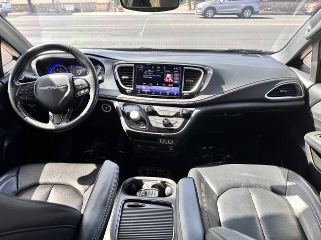 2021 Chrysler Pacifica Touring L