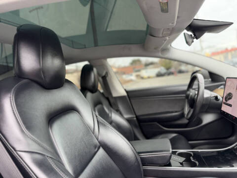 2019 Tesla Model 3 Performance