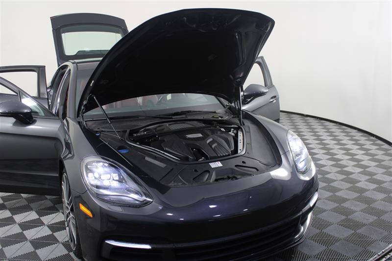 2018 Porsche Panamera