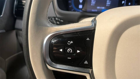 2023 Volvo XC90 B6 Plus Bright Theme 7P