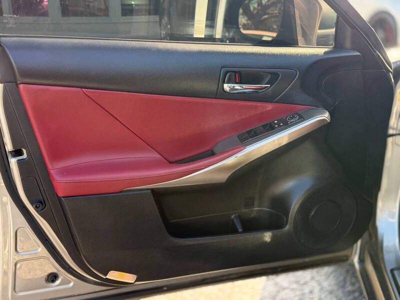 2015 Lexus IS 250 Crafted Line