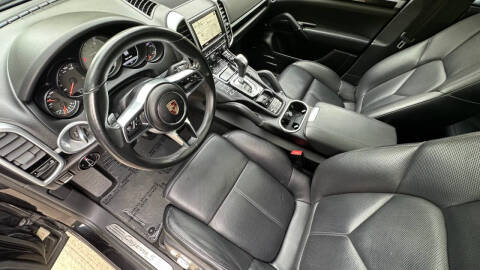 2016 Porsche Cayenne S