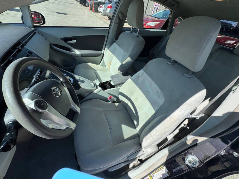 2011 Toyota Prius Two