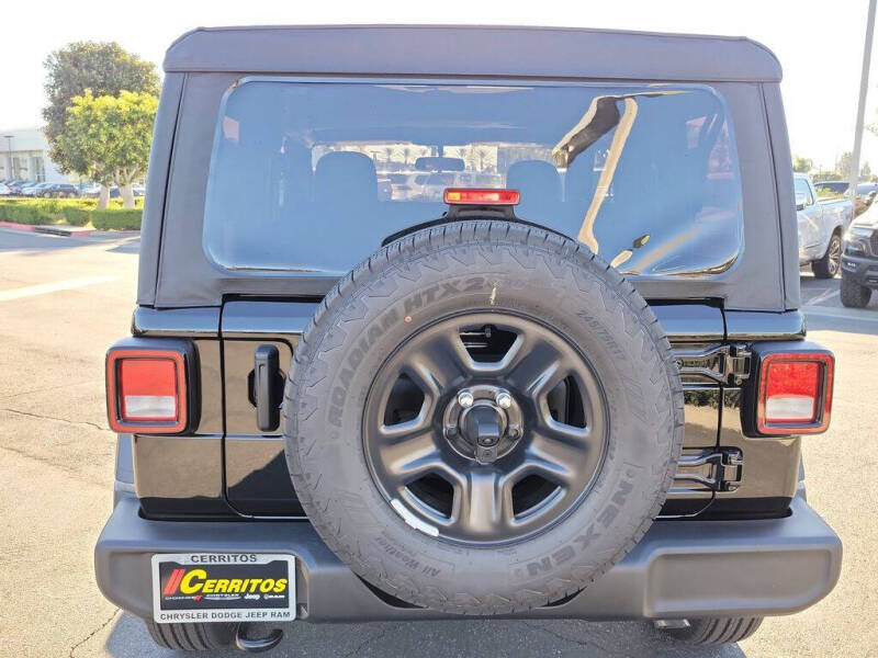 2026 Jeep Wrangler Sport