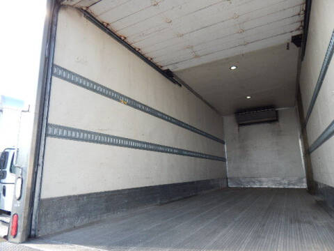 2017 Freightliner M2 106