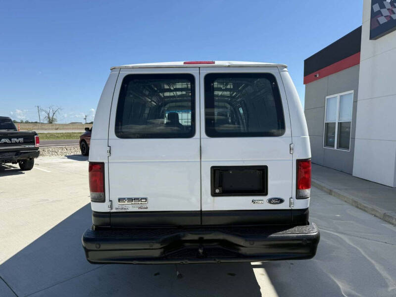 2014 Ford E-Series E-350 SD