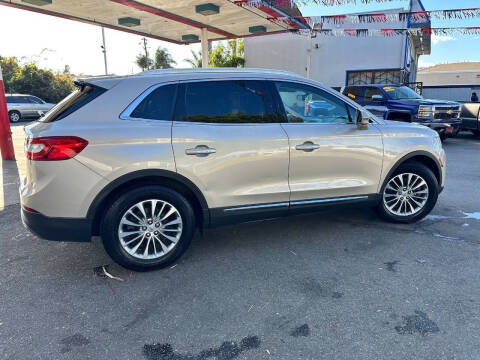 2017 Lincoln MKX Select
