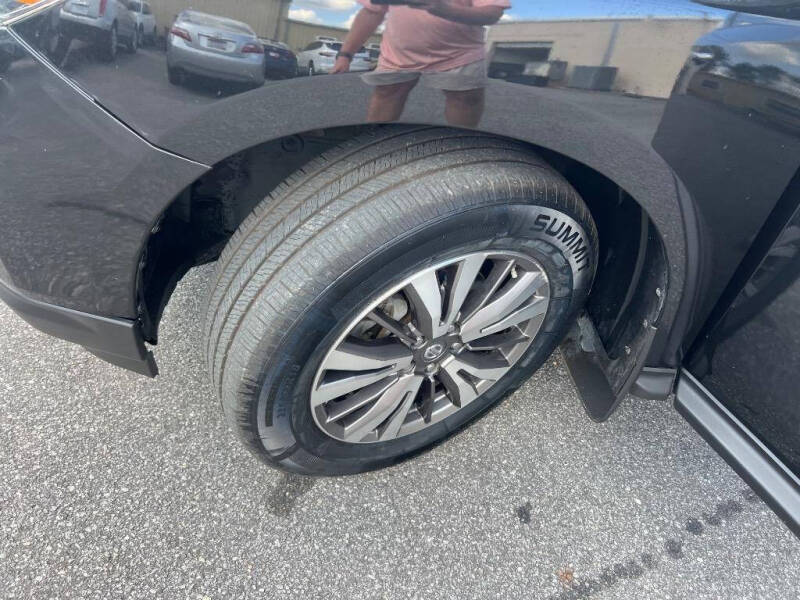 2019 Nissan Pathfinder S