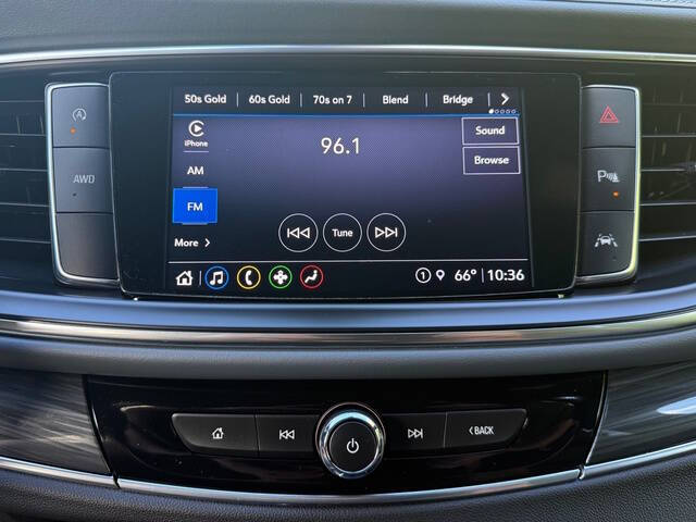 2024 Buick Enclave Essence