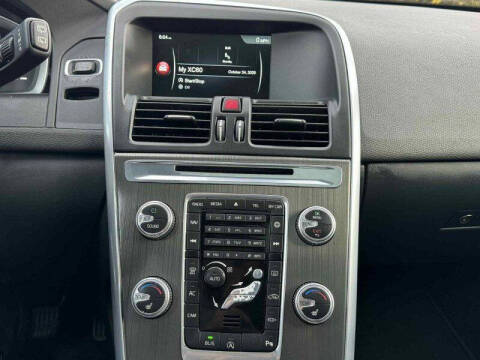 2015 Volvo XC60 T5 Drive-E Premier