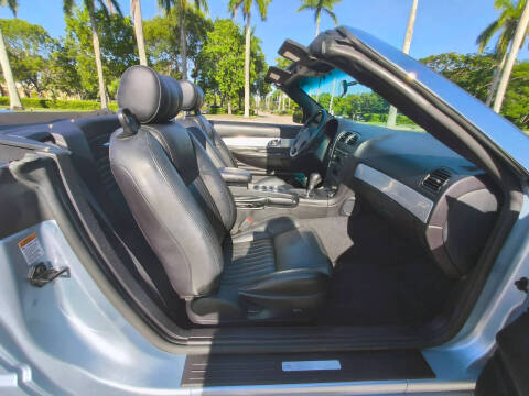 2004 Ford Thunderbird Deluxe