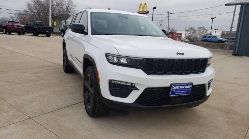 2023 Jeep Grand Cherokee for sale at Crowe Auto Group in Kewanee IL