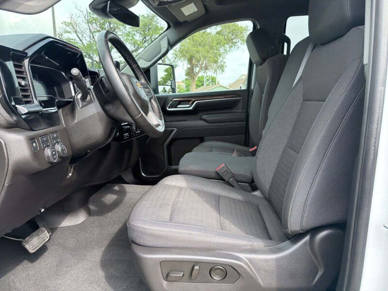 2025 Chevrolet Silverado 2500HD