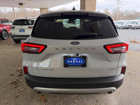 2026 Ford Escape Platinum