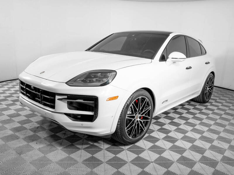 2025 Porsche Cayenne GTS Coupe