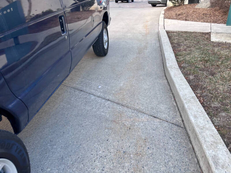 2008 Ford E-Series E-250