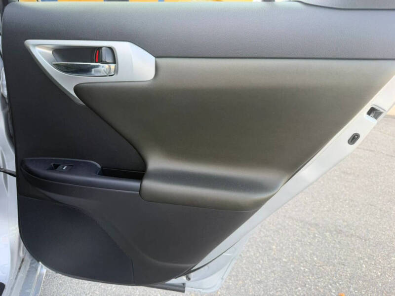 2013 Lexus CT 200h