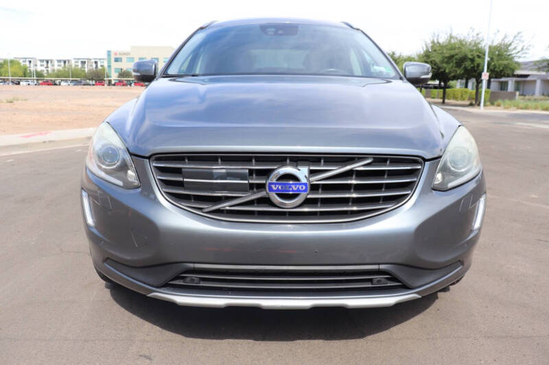 2016 Volvo XC60 T5 Drive-E Platinum